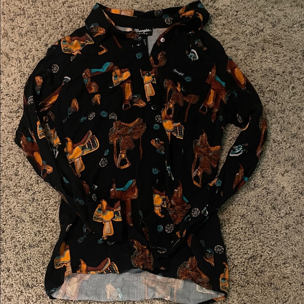 Womens wrangler Pearl snap size small